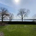 In Mit Seeblick *